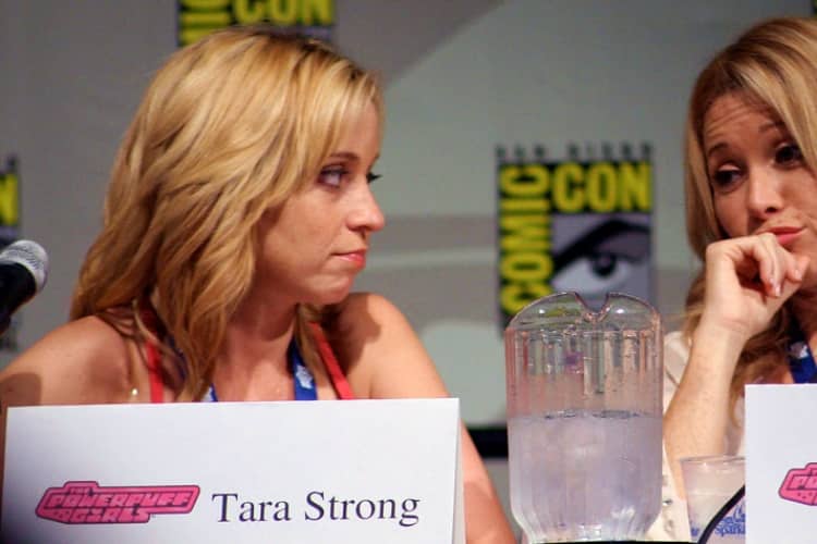 Superhero voice actor Tara Strong at Comic Con